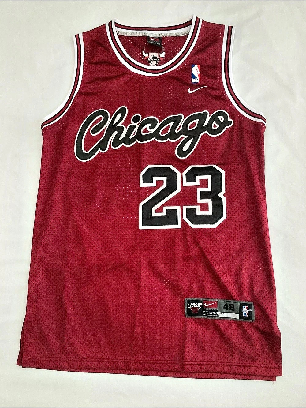 Nike Team Chicago Bulls Michael Jordan 23 Vintage Jersey Maroon Size 48 M